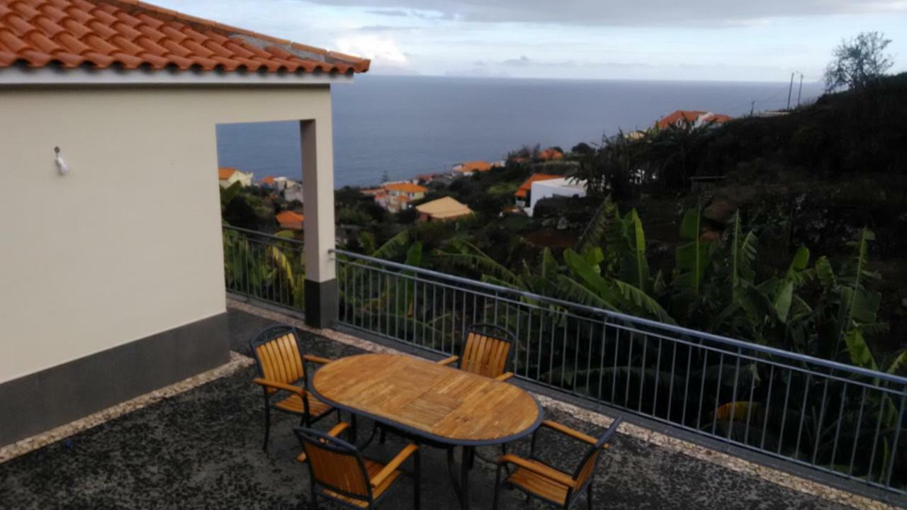 Vista Atlantico Com Carro E Bicicleta Gratis Villa Gaula Bagian luar foto